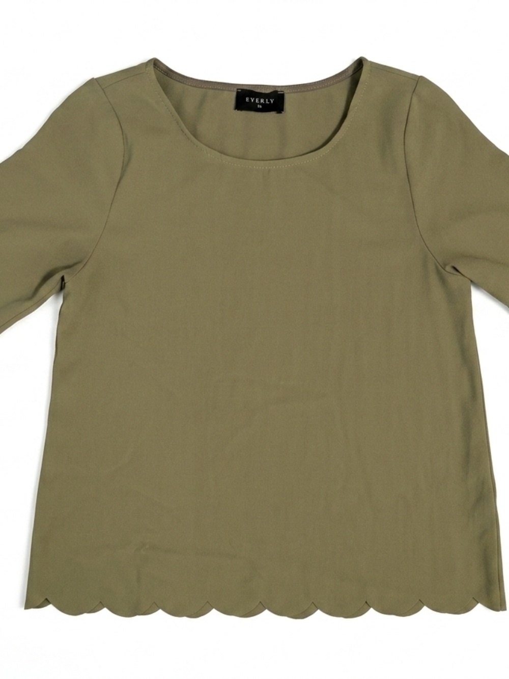 Everly Olive Green Scalloped Hem Blouse Short Sleeve Top Womens Small Boho Fall
